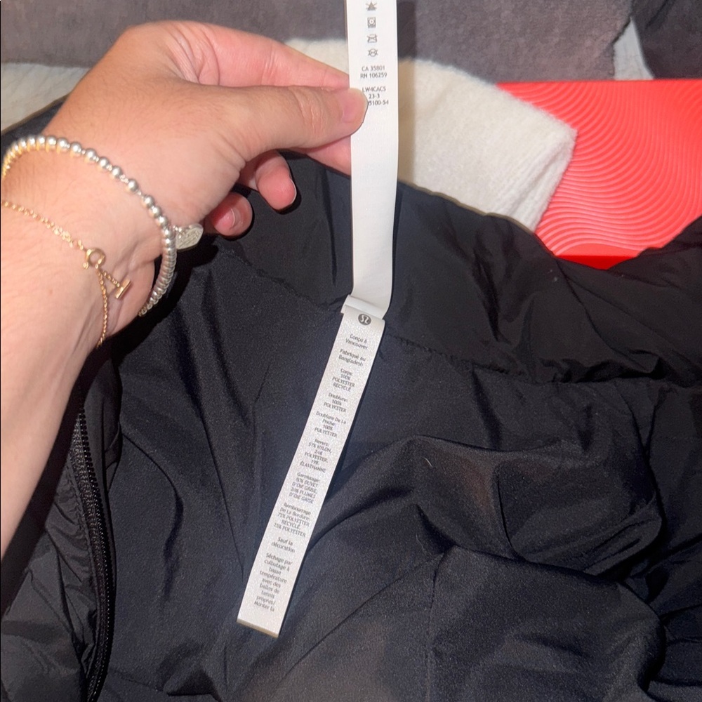 Lululemon WunderPuff Mid Length Size 4 - Picture 5 of 8
